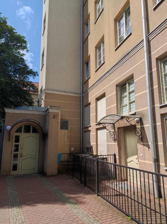Apartament Przy Fontannie Neptuna Gdańsk Exterior foto
